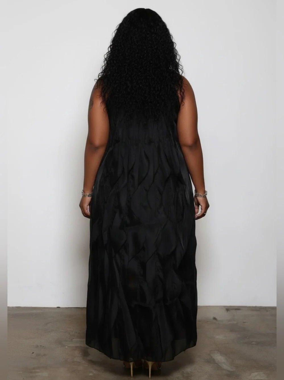 Elegant Black Sleeveless Maxi Dress - Women